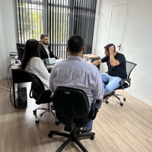 Álbum de fotos da visita de autoridades de Ribeirão das Neves ao gabinete em BH. Acompanhe as redes do mandato do Deputado Samuel Viana. 21/08/23