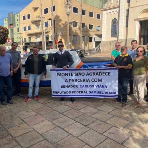 Entrega de benfeitorias em Monte Sião - 22/05/23